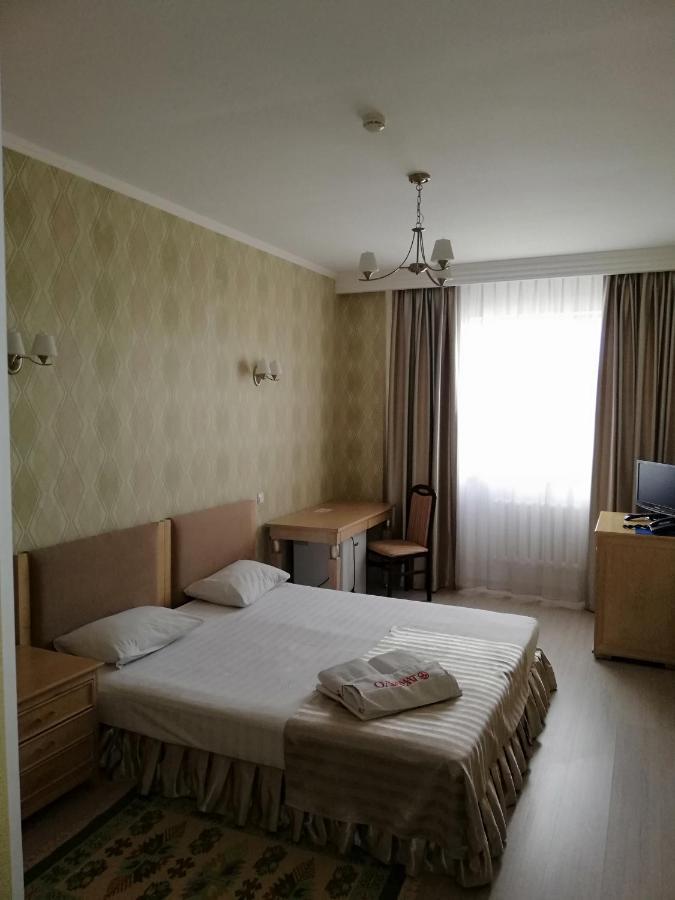 O Azamat Hotel อัสตานา ภายนอก รูปภาพ