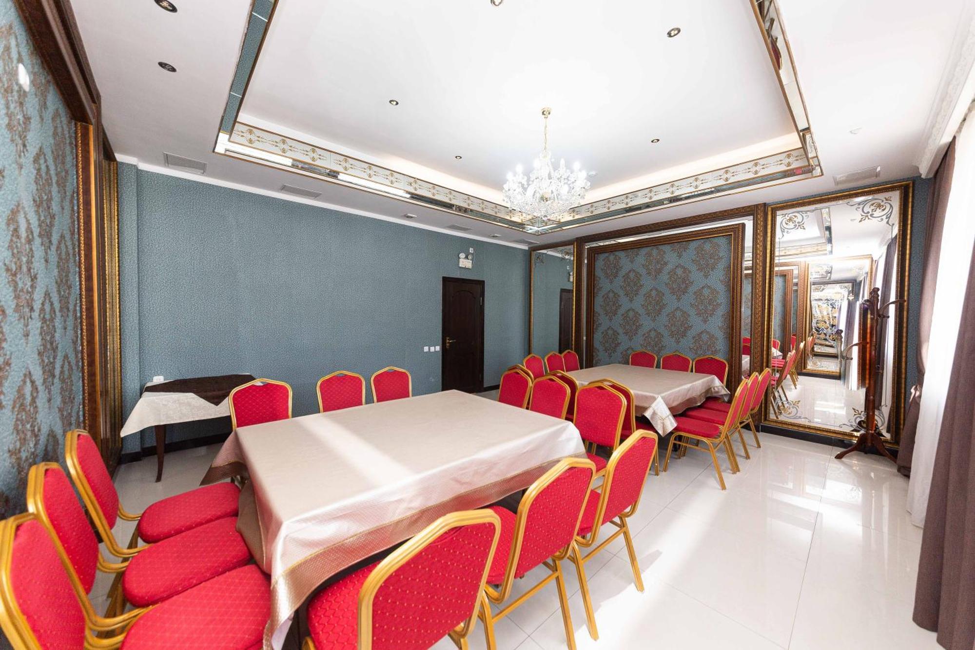 O Azamat Hotel อัสตานา ภายนอก รูปภาพ