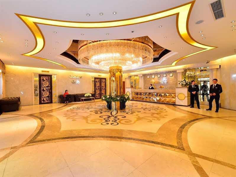 O Azamat Hotel อัสตานา ภายนอก รูปภาพ